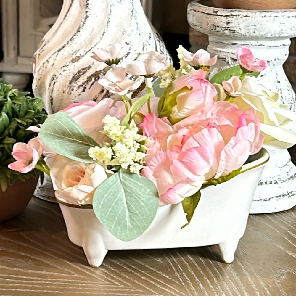 NEW! Shabby Chic Vintage Claw Foot Ceramic Bathtub Roses Faux Floral Centerpiece